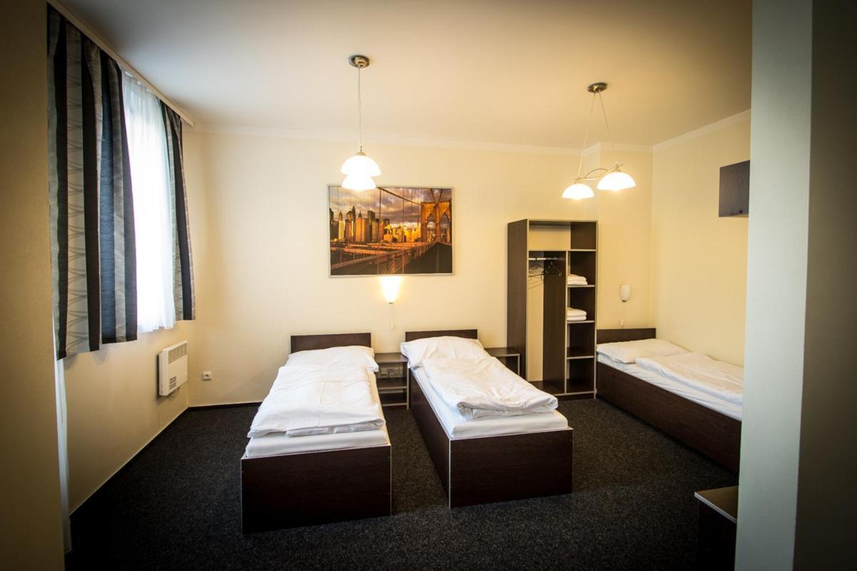 Hotel Sazavsky Ostrov Sázava Exteriör bild